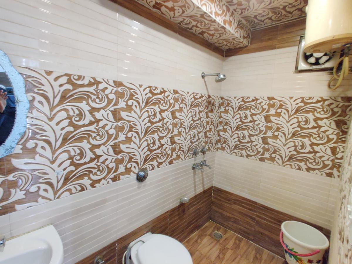 Hotel Robin Inn Амритсар Экстерьер фото