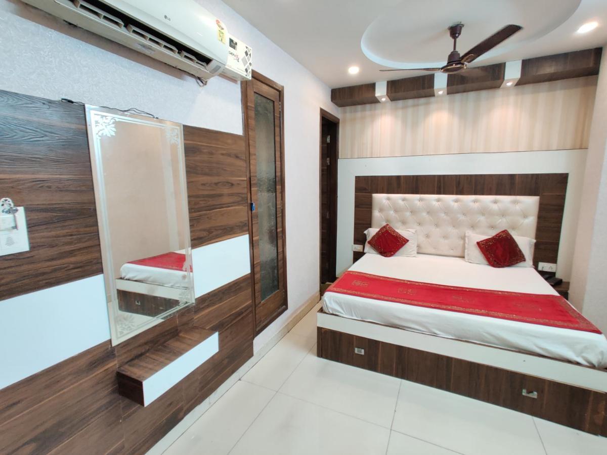 Hotel Robin Inn Амритсар Экстерьер фото