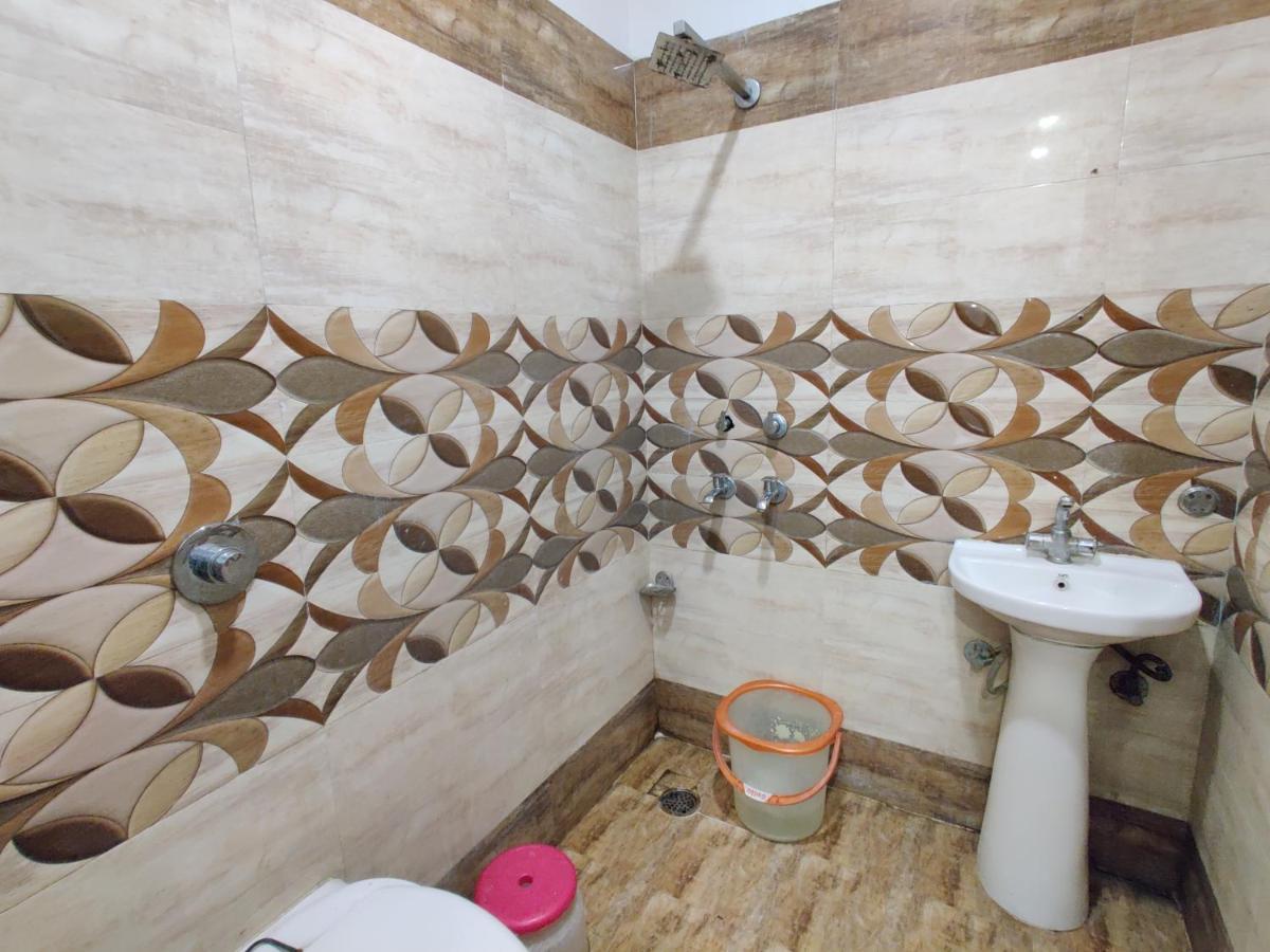 Hotel Robin Inn Амритсар Экстерьер фото