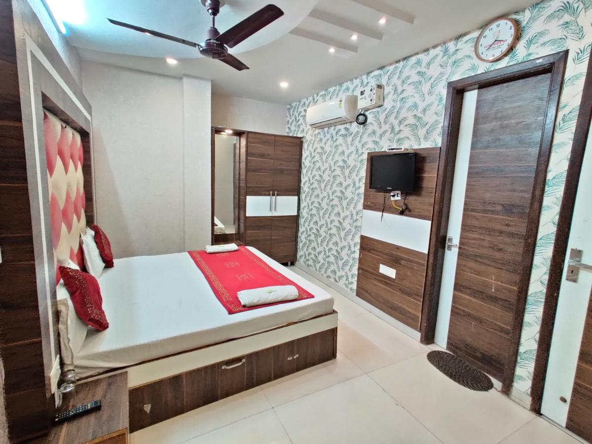 Hotel Robin Inn Амритсар Экстерьер фото